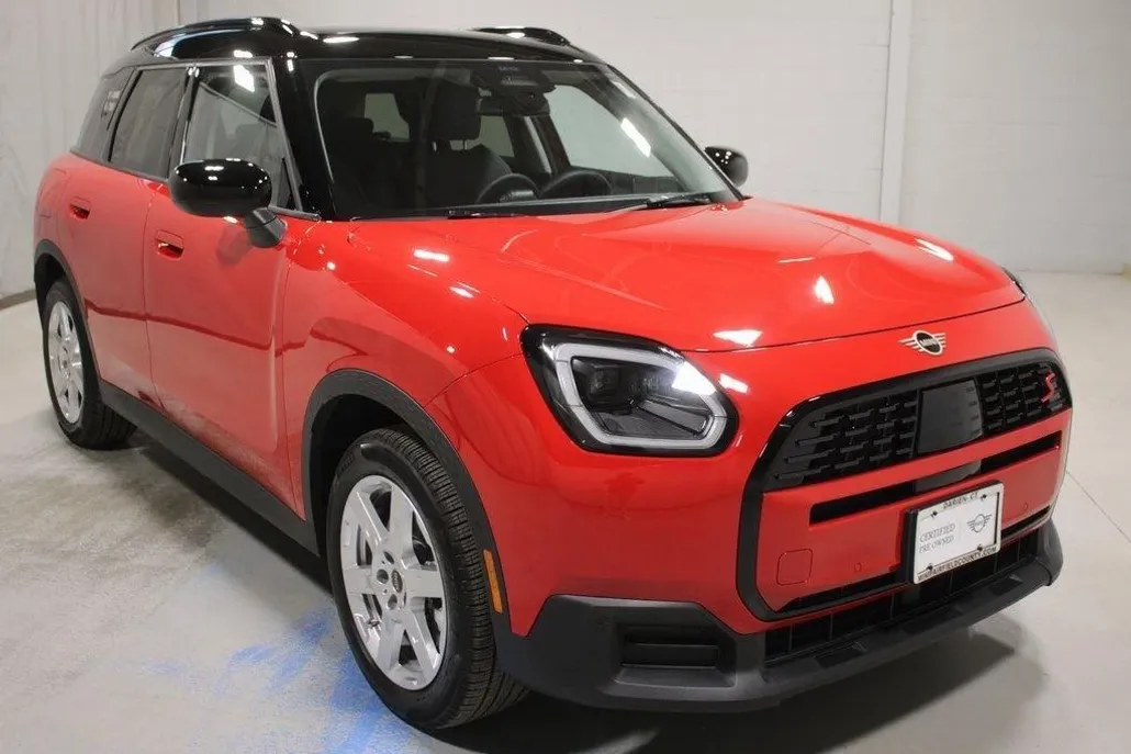 2025 Mini Countryman S ALL4 photo 1
