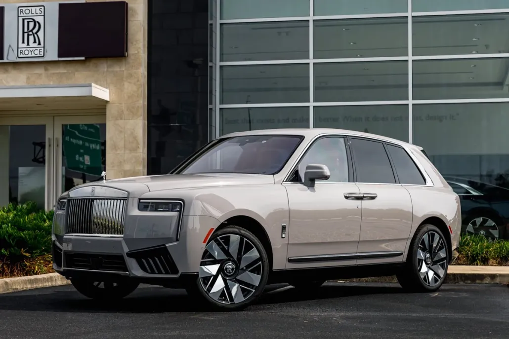 2025 Rolls Royce Cullinan RR photo 1