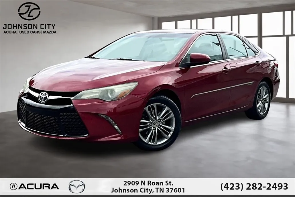 2016 Toyota Camry SE photo 1