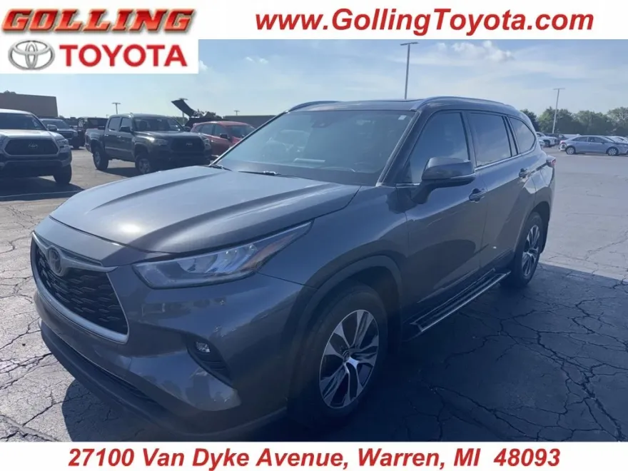 2020 Toyota Highlander XLE photo 1