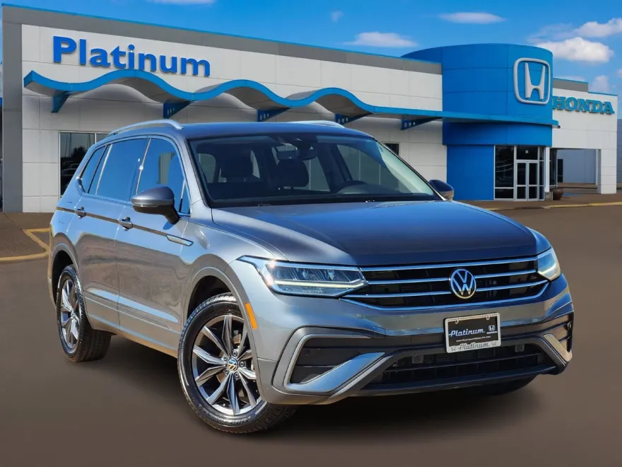 2022 Volkswagen Tiguan SE photo 1