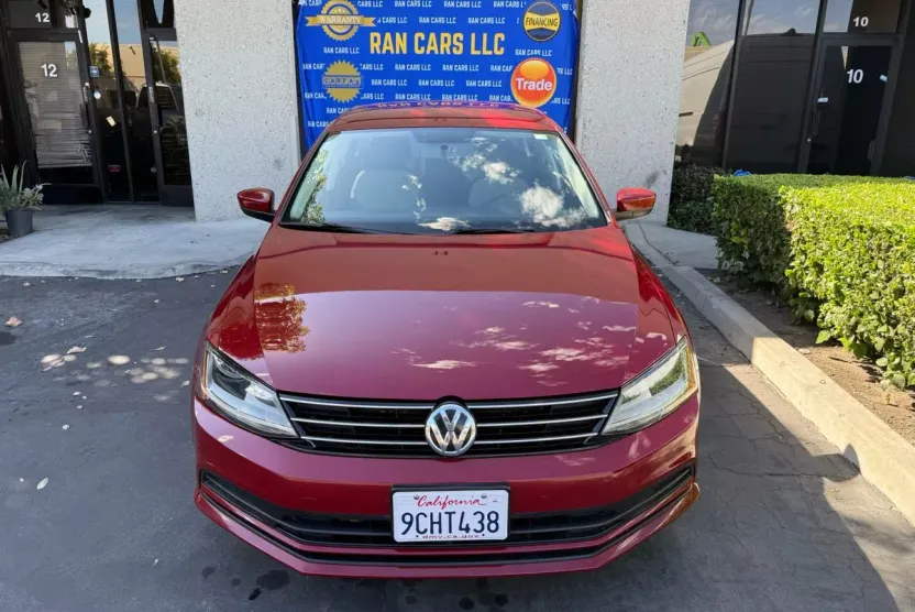 2017 Volkswagen Jetta 1.4T photo 1