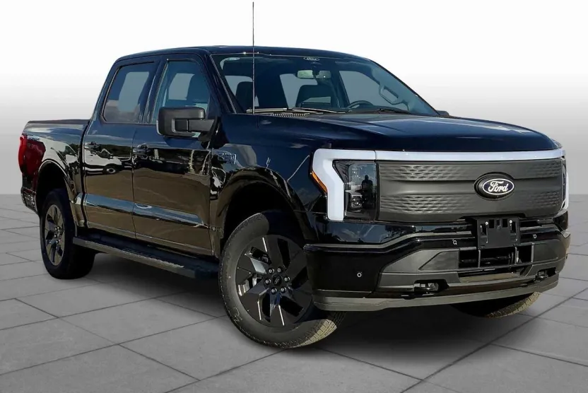 2025 Ford F-150 Lightning photo 1