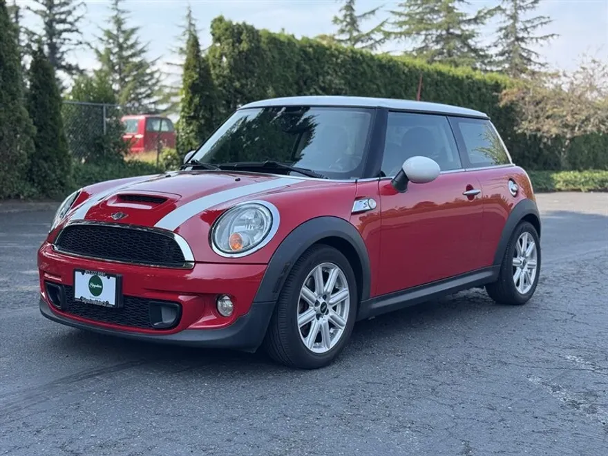2012 Mini Cooper Hardtop S photo 1