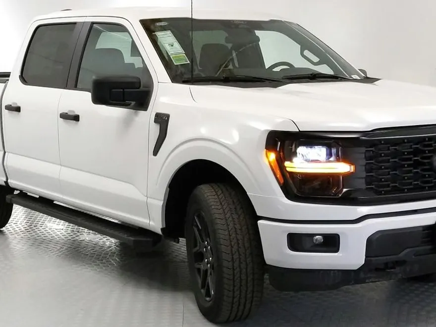 2025 Ford F-150 STX photo 1