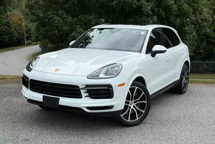 2023 Porsche Cayenne Base photo 1