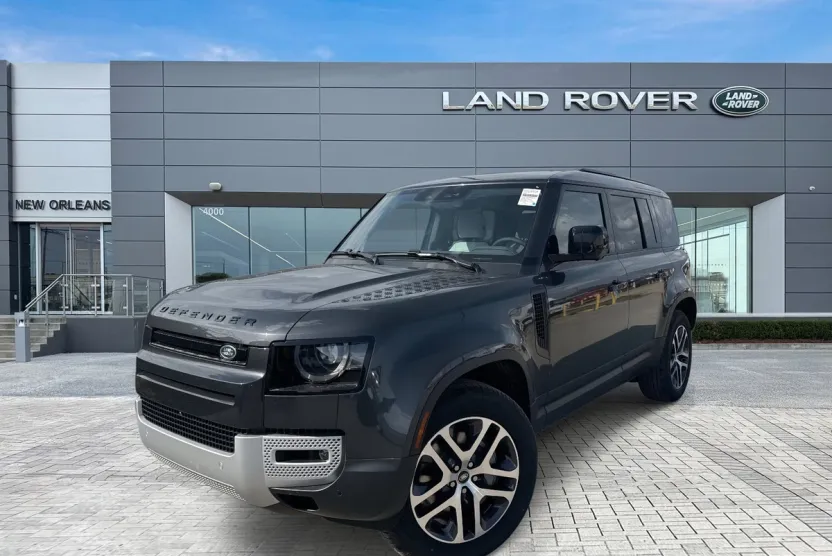 2025 Land Rover Defender 110 S photo 1
