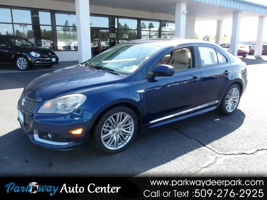2011 Suzuki Kizashi photo 1