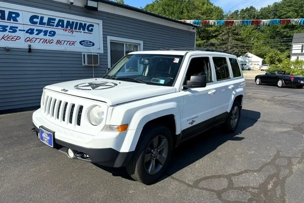 2013 Jeep Patriot Latitude photo 1