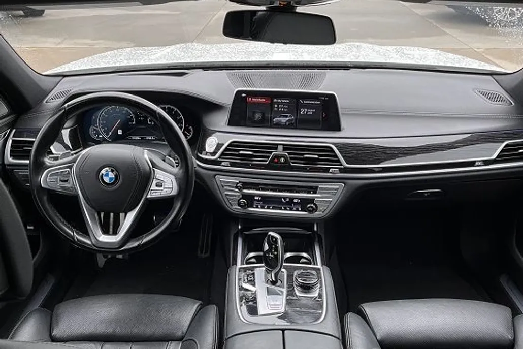 2018 Bmw 740i Sedan photo 1