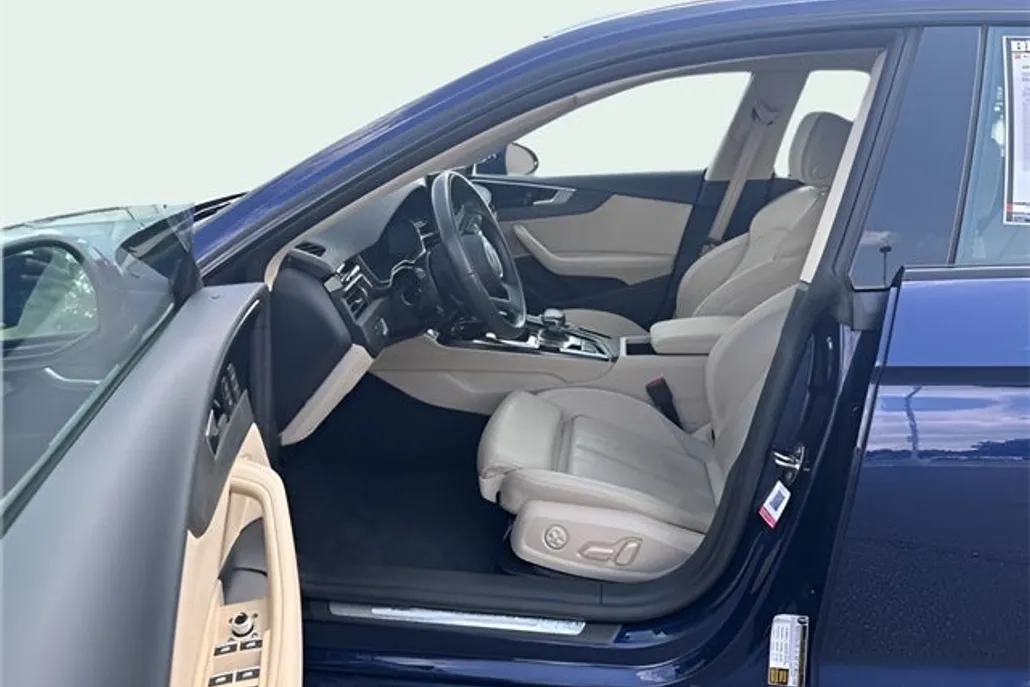 2022 Audi A5 Premium Plus Quattro photo 1