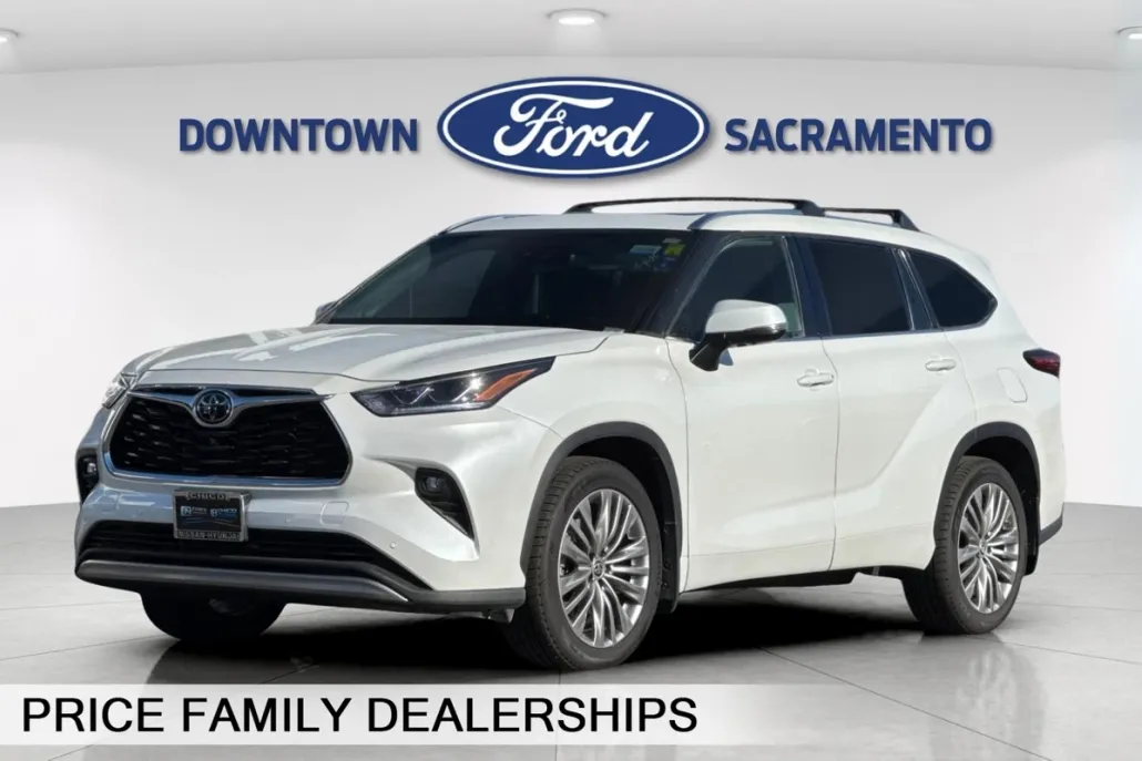 2022 Toyota Highlander Platinum photo 1