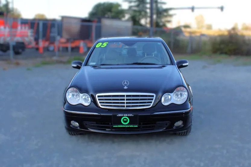 2005 Mercedes Benz C 320 photo 1