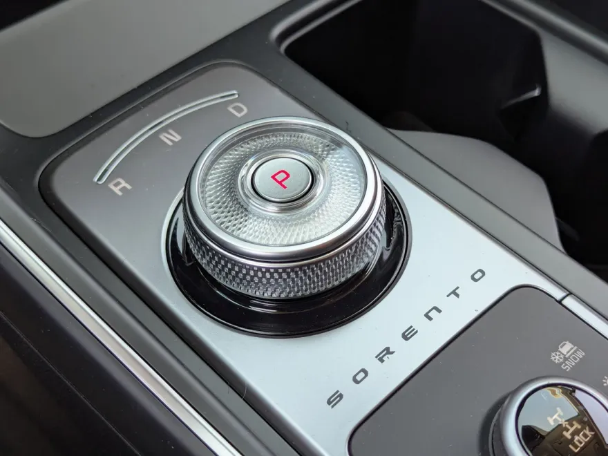 2025 Kia Sorento EX photo 1