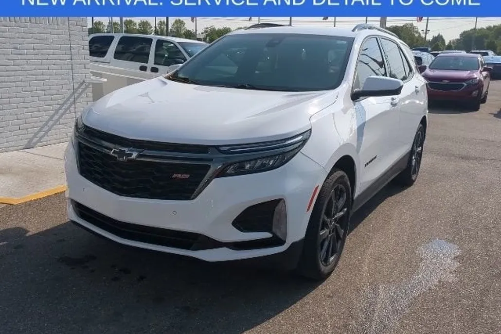 2023 Chevrolet Equinox RS photo 1
