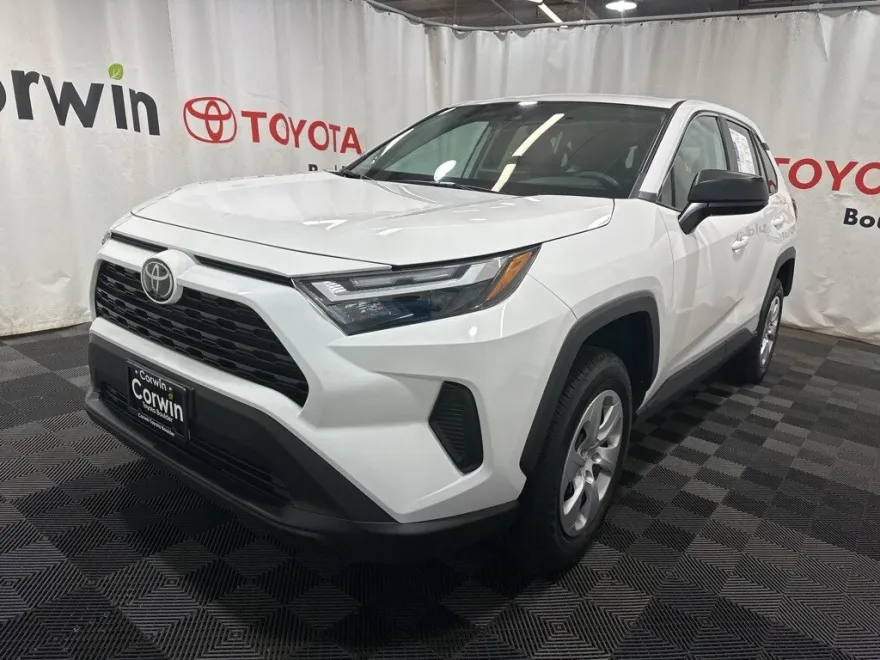 2024 Toyota RAV4 LE photo 1