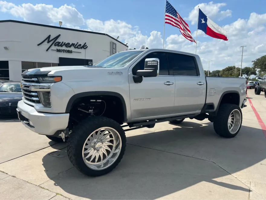 2020 Chevrolet Silverado 2500HD High Country photo 1