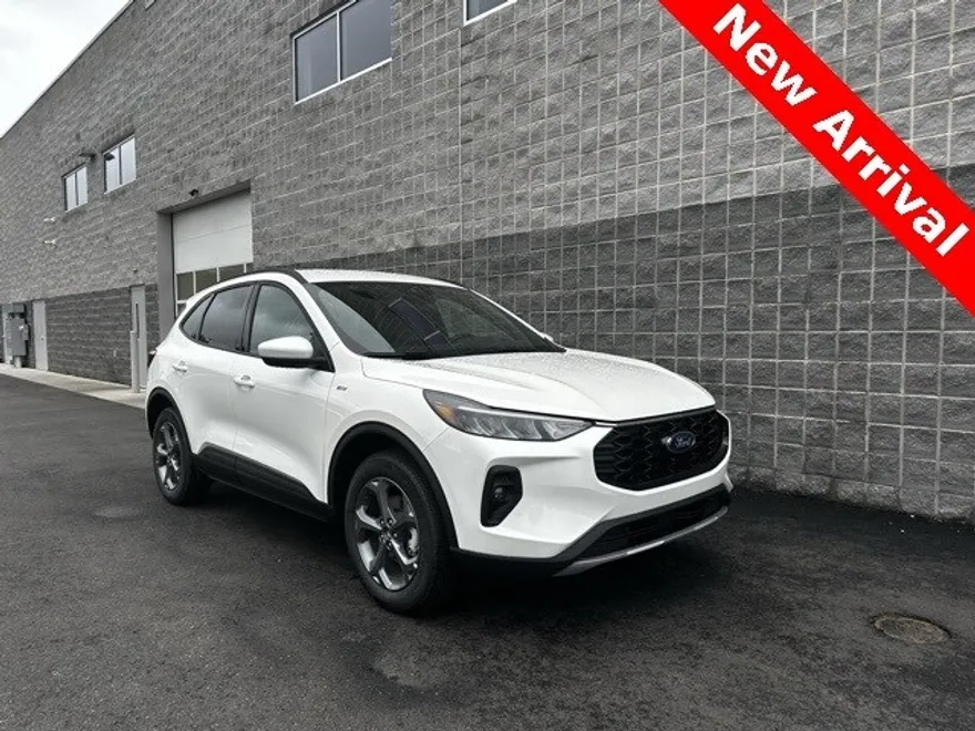 2025 Ford Escape ST-Line Select photo 1