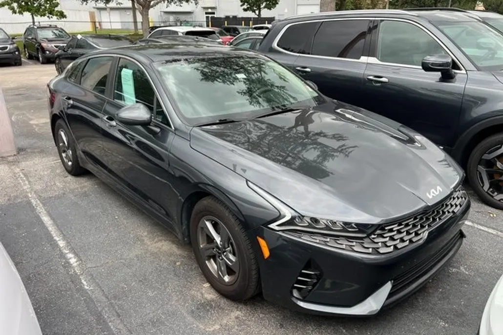 2023 Kia K5 LXS photo 1