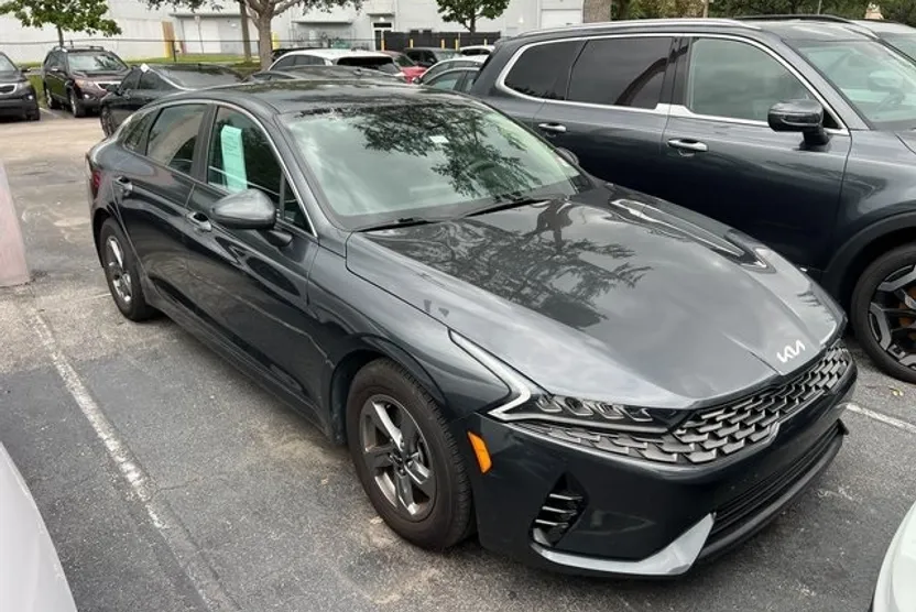 2023 Kia K5 LXS photo 1