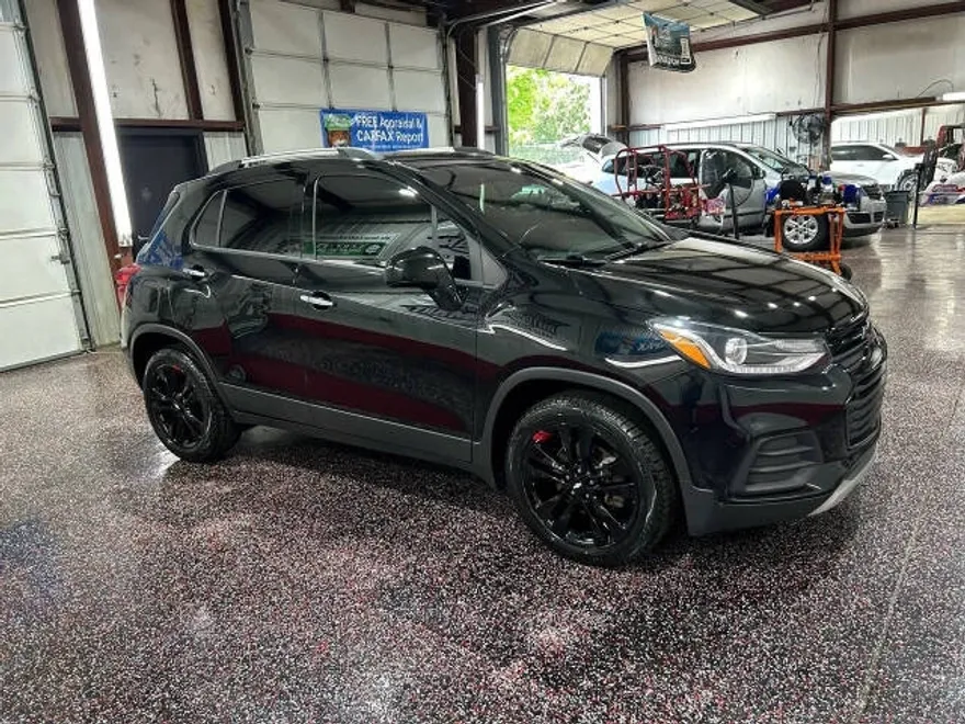 2019 Chevrolet Trax LT photo 1