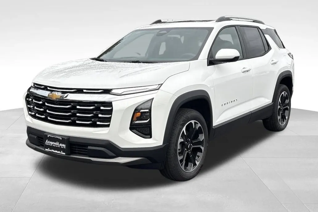 2026 Chevrolet Equinox LT photo 1