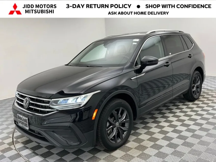 2024 Volkswagen Tiguan SE R-Line Black photo 1