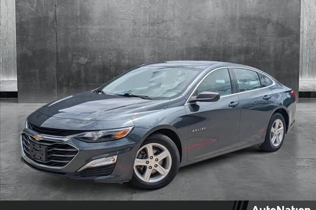 2019 Chevrolet Malibu LS photo 1