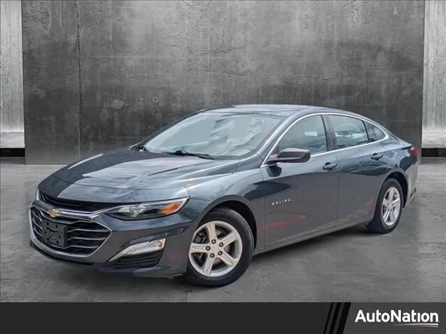 2019 Chevrolet Malibu LS photo 1