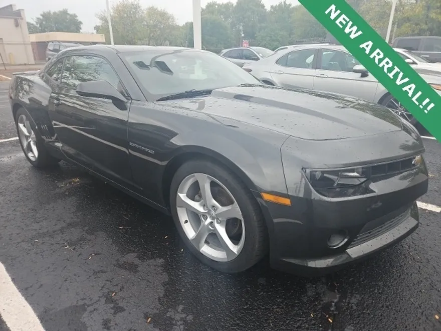 2015 Chevrolet Camaro 1LT photo 1