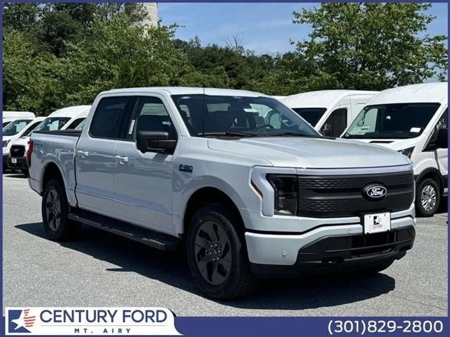 2025 Ford F-150 Lightning photo 1
