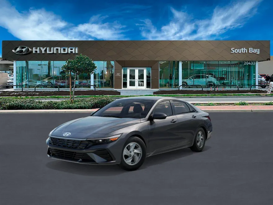 2025 Hyundai Elantra SE photo 1