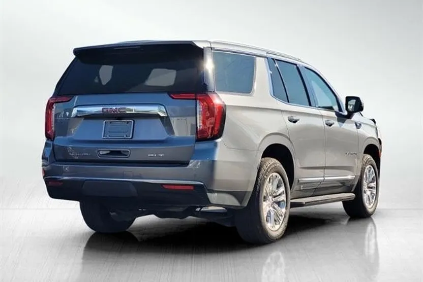 2022 Gmc Yukon SLT photo 1