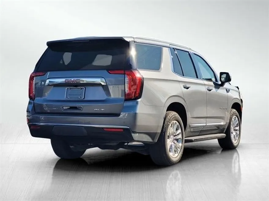 2022 Gmc Yukon SLT photo 1