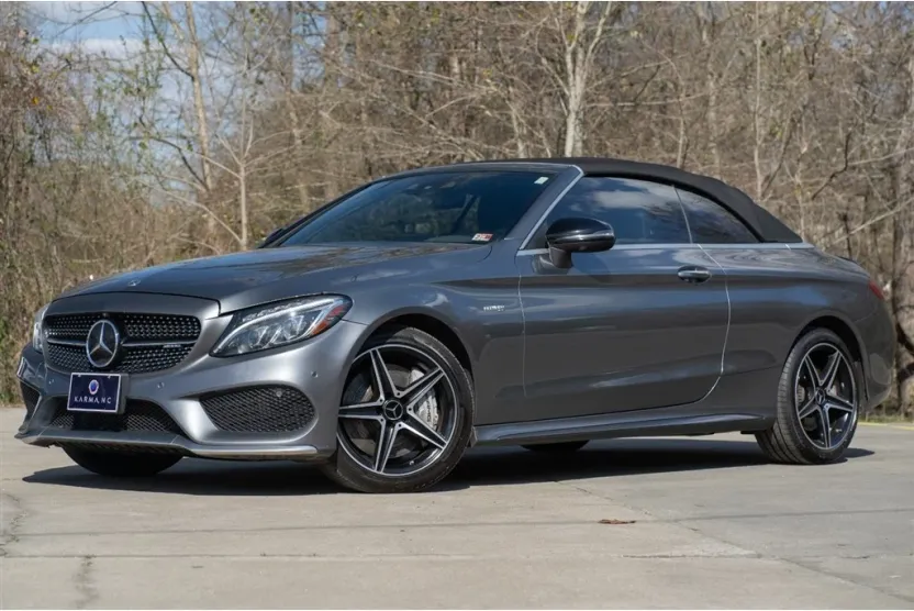 2018 Mercedes Benz C photo 1
