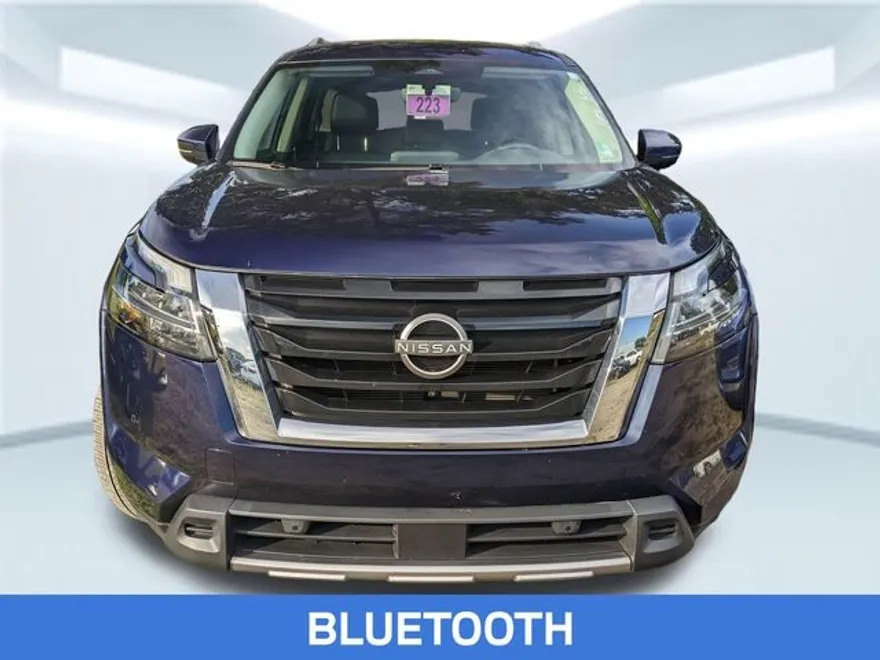 2023 Nissan Pathfinder SL photo 1