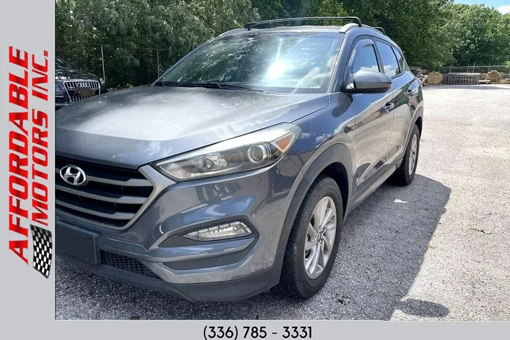 2016 Hyundai Tucson SE photo 1