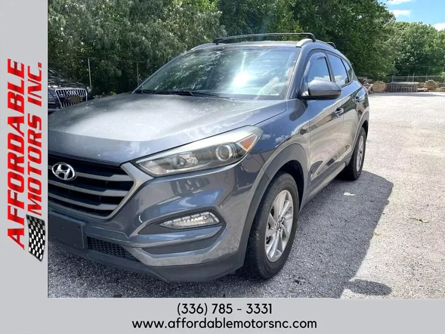2016 Hyundai Tucson SE photo 1
