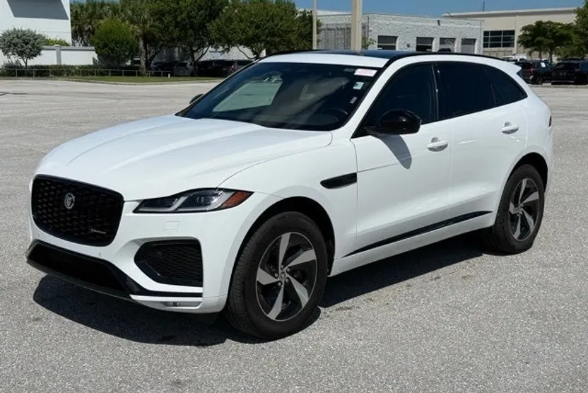 2024 Jaguar F-PACE P250 R-Dynamic S photo 1