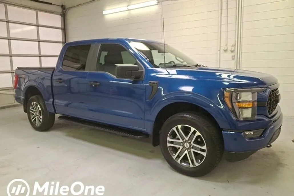 2023 Ford F-150 XL photo 1