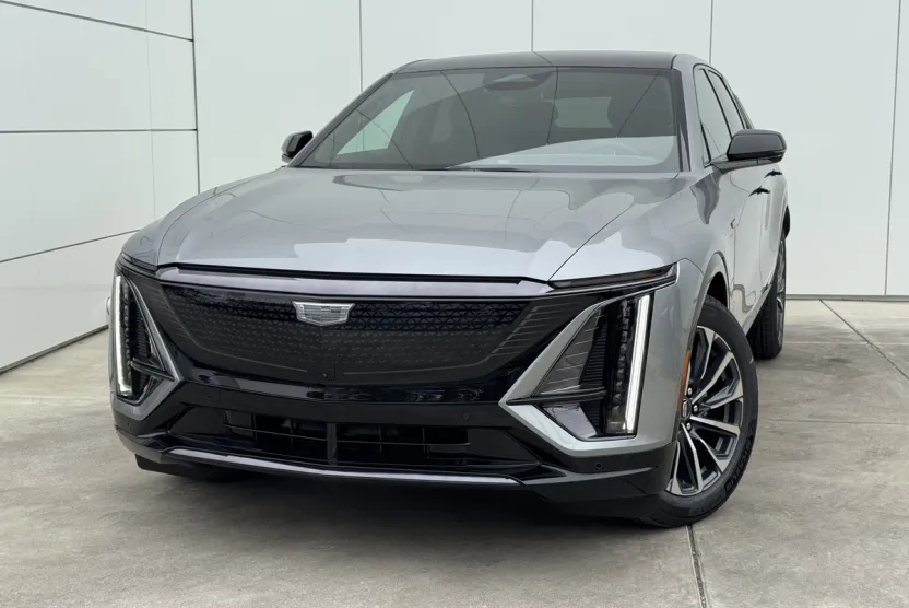 2025 Cadillac Lyriq Sport photo 1