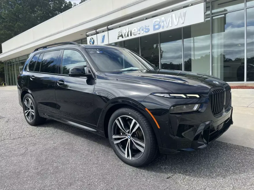 2023 Bmw X7 M60i photo 1