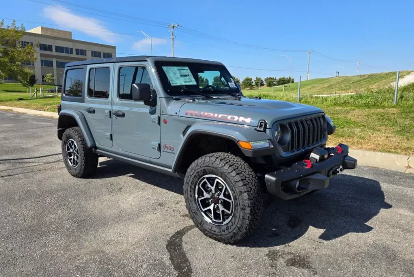 2025 Jeep Wrangler Rubicon photo 1