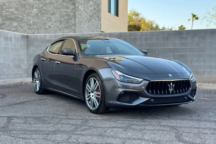2022 Maserati Ghibli Modena Q4 photo 1