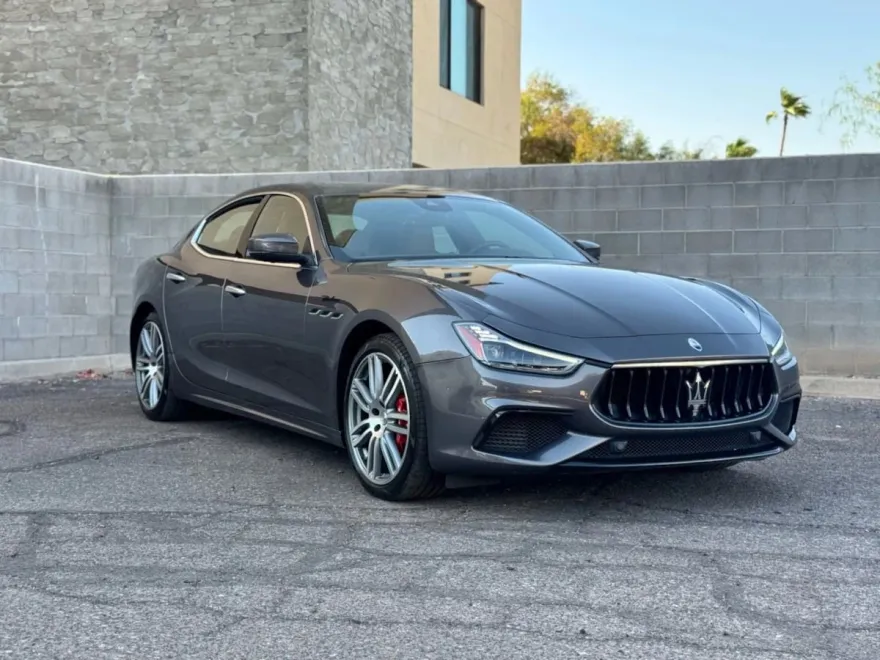 2022 Maserati Ghibli Modena Q4 photo 1
