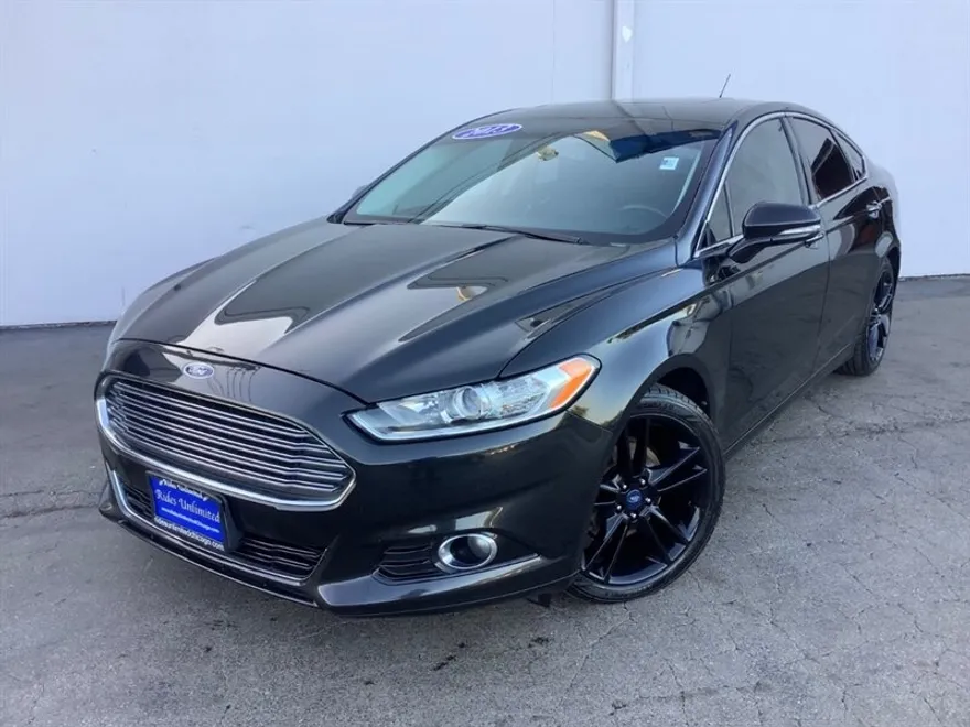 2013 Ford Fusion Titanium photo 1