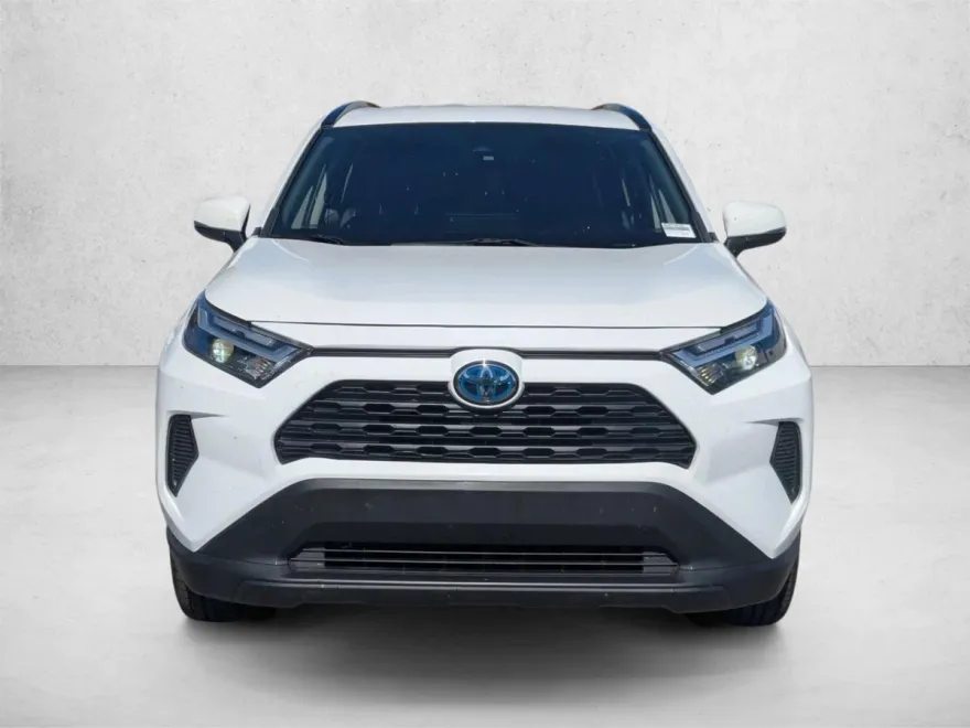 2022 Toyota RAV4 Hybrid XLE photo 1