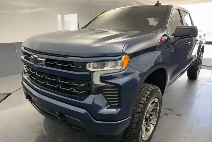 2022 Chevrolet Silverado 1500 RST photo 1