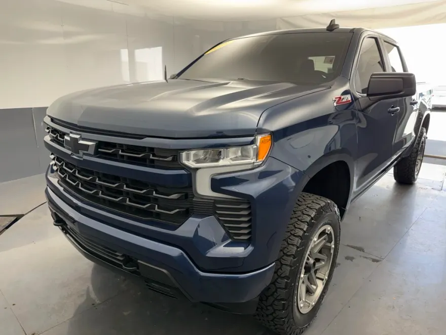2022 Chevrolet Silverado 1500 RST photo 1