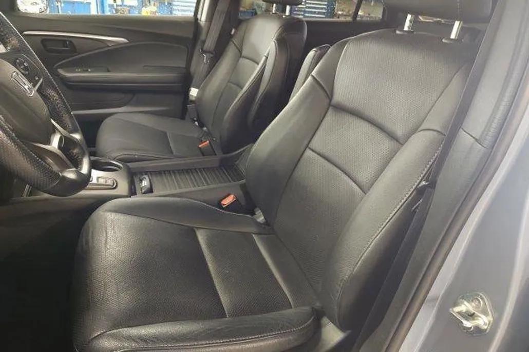 2023 Honda Passport EX-L photo 1